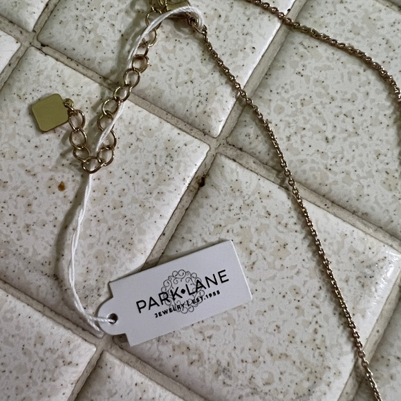 Park Lane Key Necklace - Picture 3 of 3